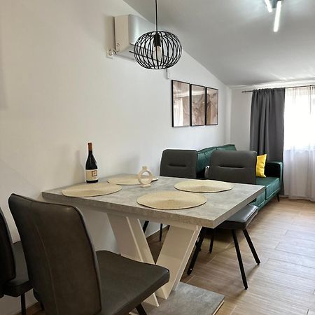 Apartmani M&L เมดูลิน ภายนอก รูปภาพ