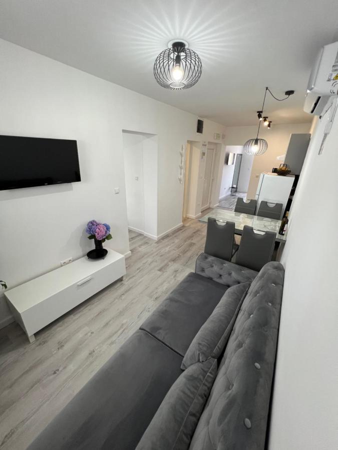 Apartmani M&L เมดูลิน ภายนอก รูปภาพ