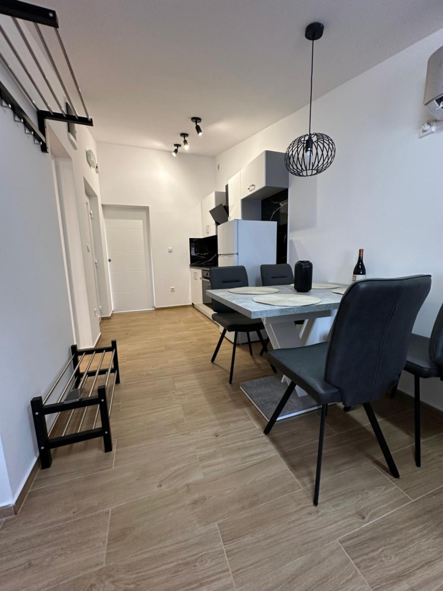 Apartmani M&L เมดูลิน ภายนอก รูปภาพ